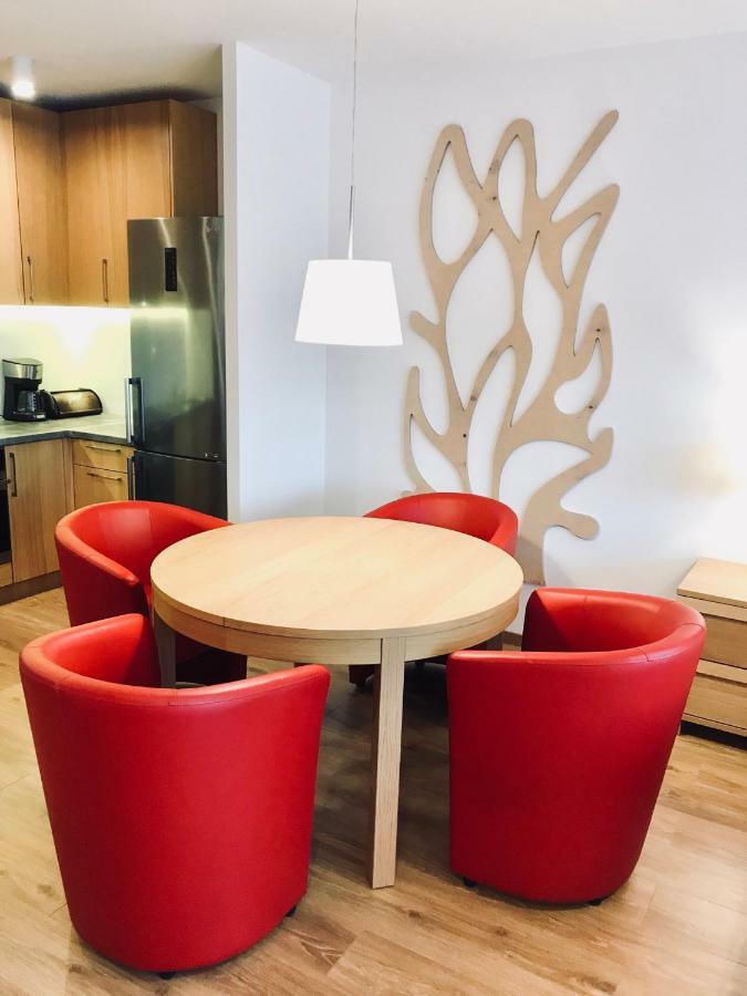Apartamenty Rodzinne Z Ogrodkiem بوغورزيلكا المظهر الخارجي الصورة
